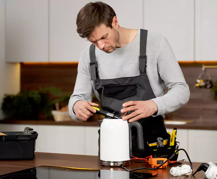 Skilled Blender Technicians: Your Small Appliance Repair Experts for Escondido, CA