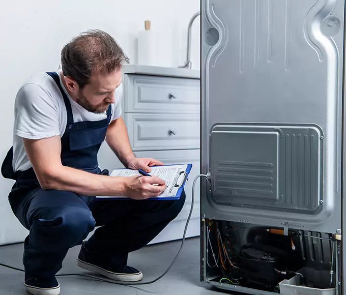 Why Escondido, CA Homeowners Choose Escondido Appliance Pro for Refrigerator Leak Repair?